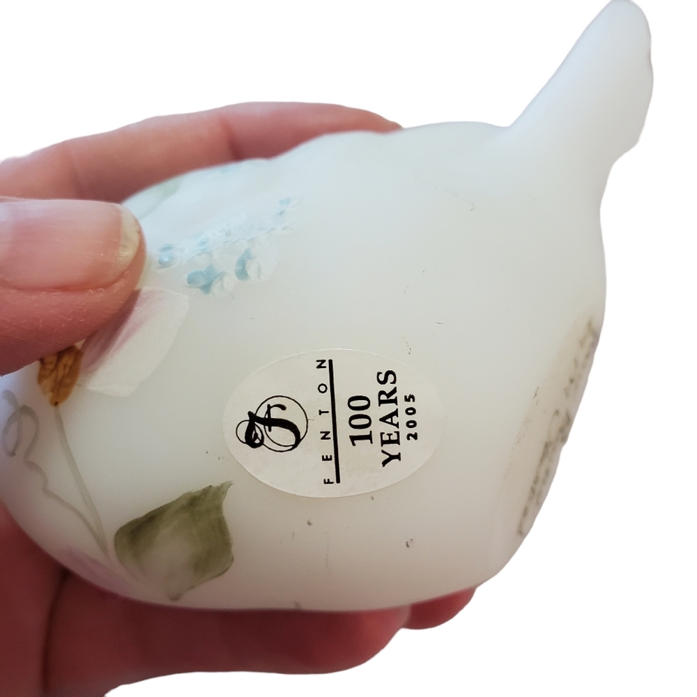 Fenton White Hand Painted Song Bird With Rhinestones 100 Year Anniversary - Picture 2 of 9